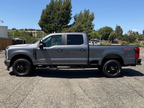 Used 2024 Ford F250 XL w/ STX Appearance Package AWD/4WD image 3