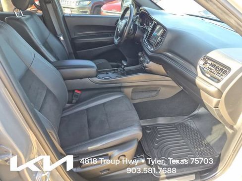 Used 2022 Dodge Durango GT RWD image 11