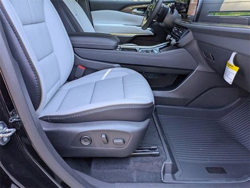 New 2026 Chevrolet Traverse High Country image 40