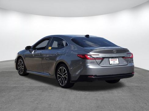 Used 2025 Toyota Camry XLE w/ Premium Package FWD image 6