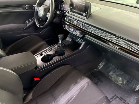 Used 2024 Honda Civic Sport image 32