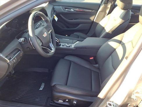 New 2026 Cadillac CT5 V image 5