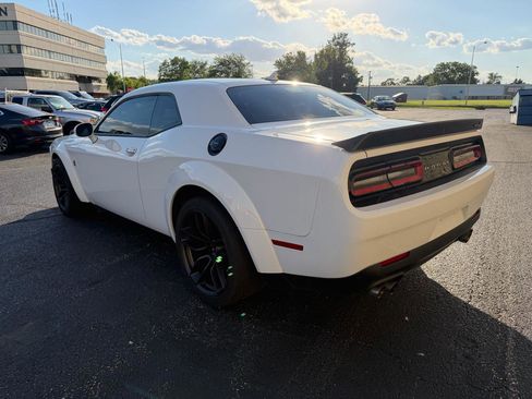 Used 2022 Dodge Challenger R/T Scat Pack RWD image 3