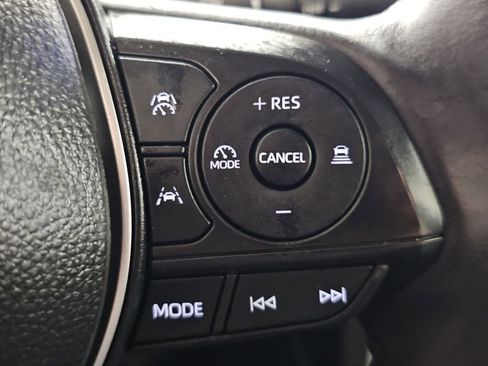 Certified 2024 Toyota Corolla Cross LE image 13