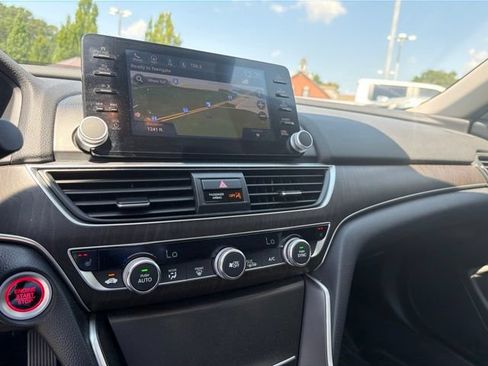 Used 2018 Honda Accord EX-L image 21