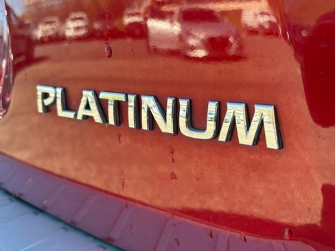 Used 2018 Nissan Pathfinder Platinum FWD image 35