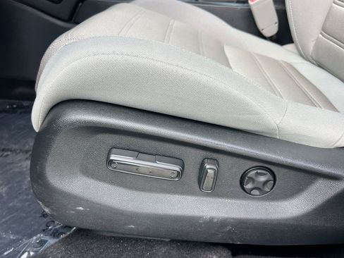 Used 2018 Honda CR-V EX image 14