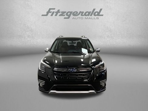 Used 2023 Subaru Forester Touring AWD/4WD image 9