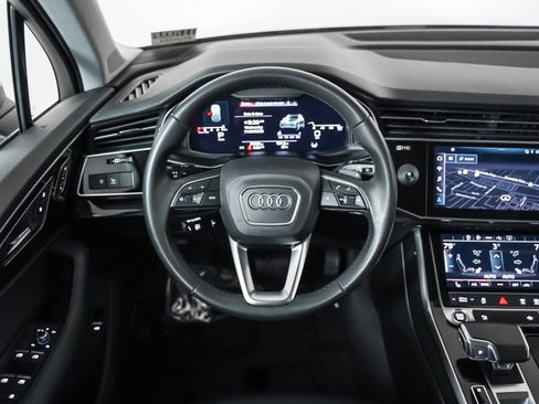 Used 2022 Audi Q7 Premium Plus w/ Premium Plus Package image 16