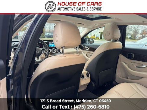 Used 2019 Mercedes-Benz C 300 C 300 4MATIC Sedan image 23