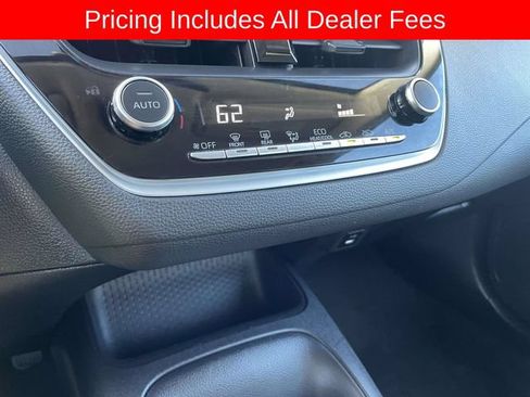 Used 2024 Toyota Corolla LE FWD image 32