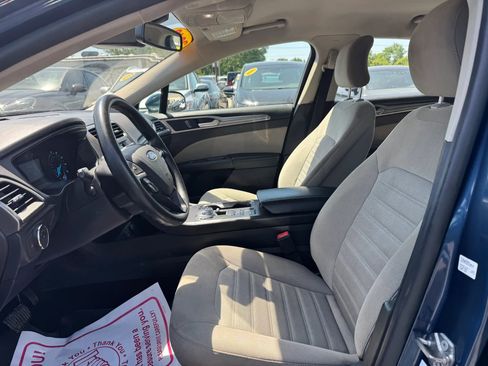 Used 2019 Ford Fusion S FWD image 9