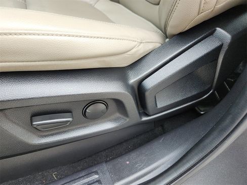 Used 2019 Ford Ranger Lariat w/ Equipment Group 501A Mid image 19