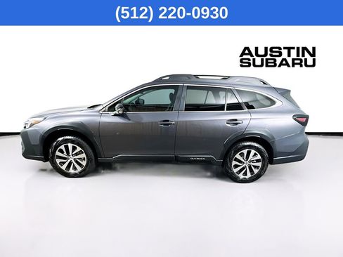 Certified 2025 Subaru Outback Premium image 5