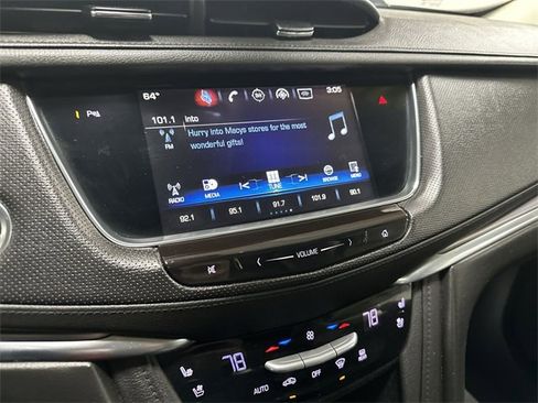 Used 2017 Cadillac XT5 Premium Luxury image 11