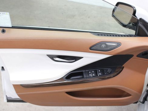 Used 2016 BMW 640i Gran Coupe image 10