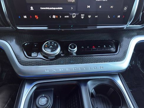 Certified 2025 Ford Expedition Max Platinum w/ Stealth Performance Package image 29