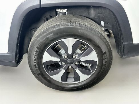 Used 2022 Jeep Grand Cherokee Limited 4xe AWD/4WD image 11