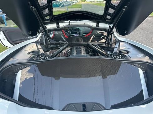 Used 2025 Chevrolet Corvette Stingray Coupe w/ Z51 Performance Package RWD image 21