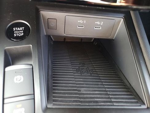 New 2026 Nissan Kicks SR w/ Cold Weather Package image 18