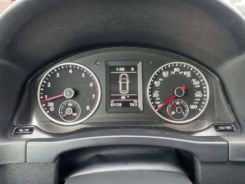 Used 2016 Volkswagen Tiguan SE image 31