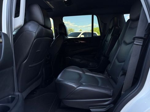 Used 2018 Cadillac Escalade Premium Luxury image 46