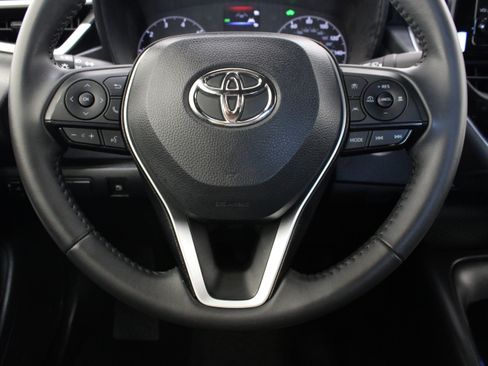 Used 2025 Toyota Corolla SE FWD image 21