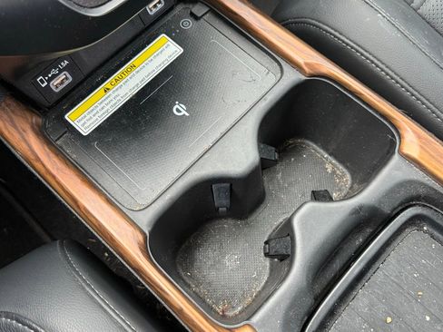 Used 2021 Honda CR-V Touring image 18