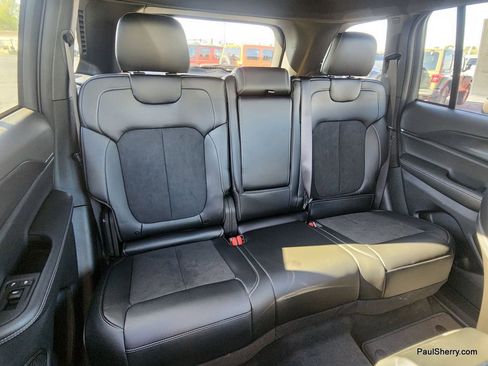 New 2025 Jeep Grand Cherokee Altitude image 46