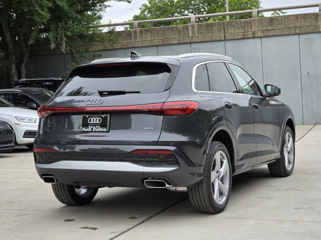 Used 2026 Audi Q5 Premium Plus w/ Premium Plus AWD/4WD image 8