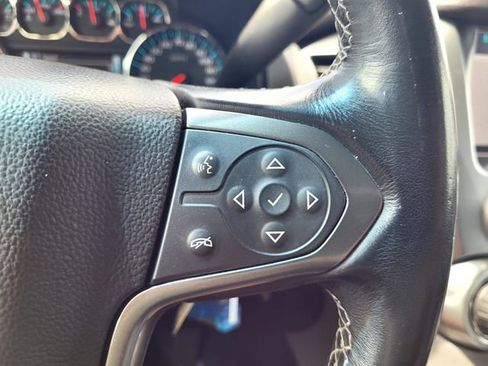 Used 2019 Chevrolet Suburban LT AWD/4WD image 23