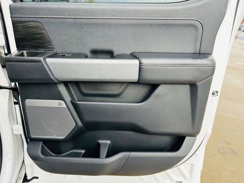 Used 2024 Ford F150 Lariat w/ FX4 Off-Road Package image 34