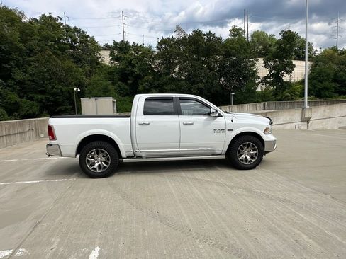 Used 2017 RAM 1500 Limited image 5