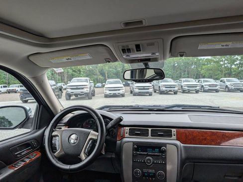 Used 2010 GMC Sierra 1500 SLT AWD/4WD image 19