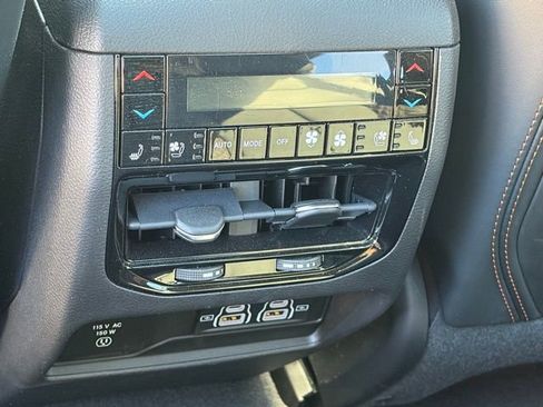 Used 2022 Jeep Grand Cherokee Summit image 27