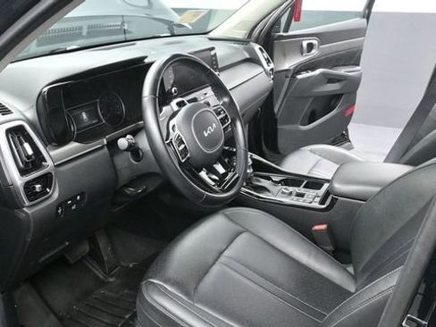 Used 2022 Kia Sorento SX AWD/4WD image 9