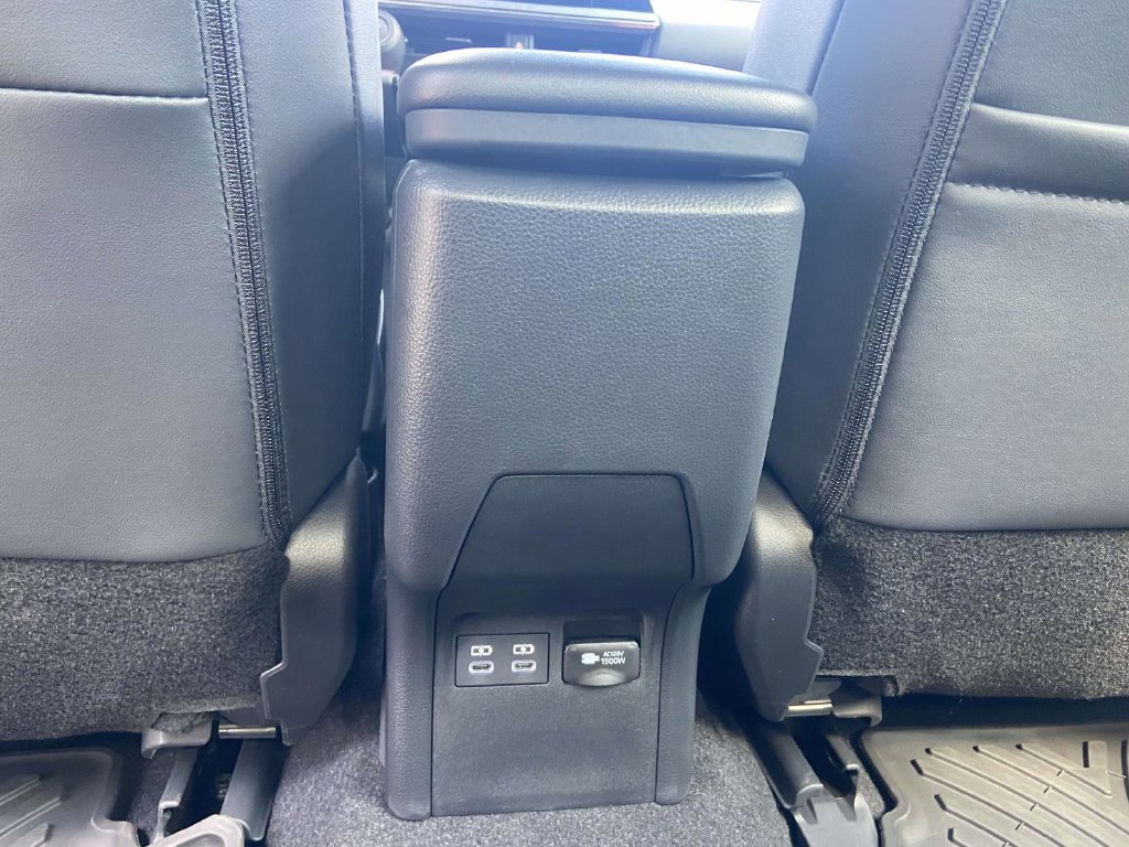 Used 2025 Toyota Prius Plug-In Hybrid FWD image 21