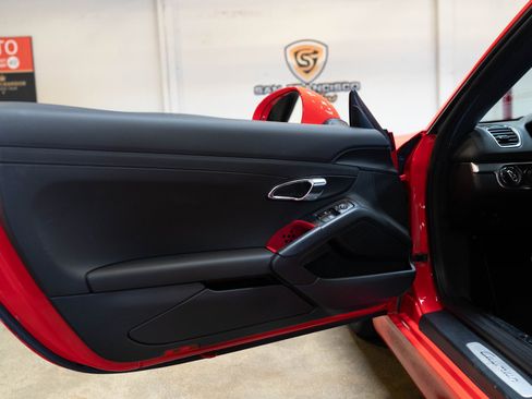Used 2016 Porsche Cayman image 53