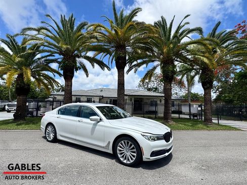 Used 2016 BMW 740i RWD image 2