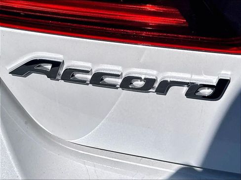 Used 2017 Honda Accord EX-L image 24