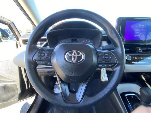 Certified 2025 Toyota Corolla LE image 24