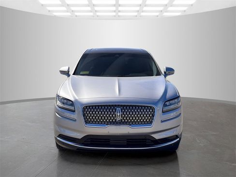 Used 2021 Lincoln Nautilus Reserve w/ Equipment Group 201A image 2