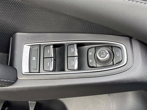 Certified 2025 Subaru Ascent Limited w/ Popular Package #1 image 21