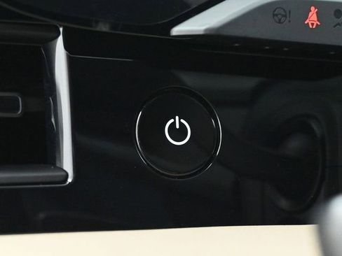 Used 2022 Porsche Taycan 4S image 46