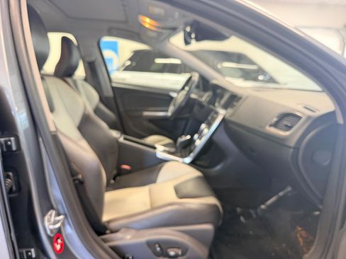 Used 2016 Volvo S60 T5 Cross Country Platinum AWD/4WD image 25