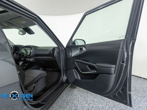 Used 2021 Kia Soul EX FWD image 36
