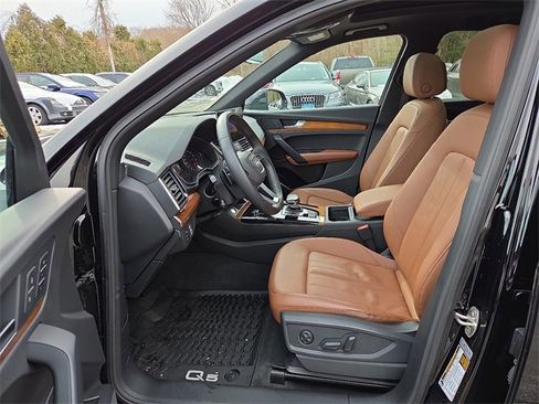 Certified 2021 Audi Q5 2.0T Premium w/ Convenience Package image 14