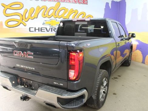 Used 2021 GMC Sierra 1500 SLE w/ X31 Off-Road Package AWD/4WD image 8