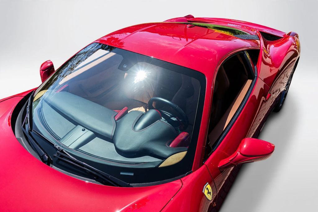 Used 2013 Ferrari 458 Italia Coupe RWD image 32