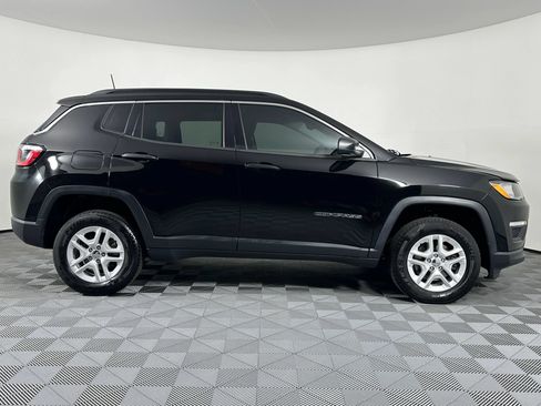 Used 2020 Jeep Compass Sport w/ Cold Weather Group AWD/4WD image 13